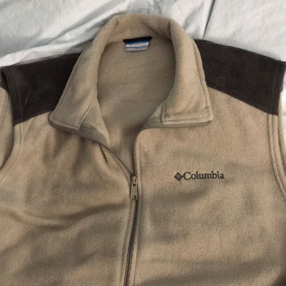 Columbia vest